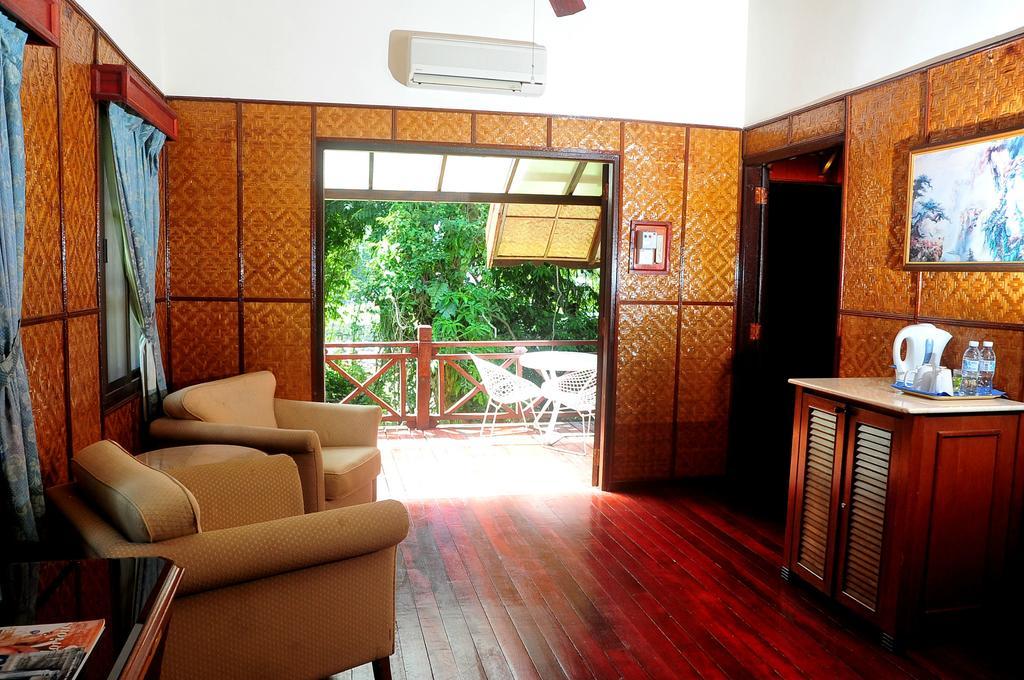 Mutiara Taman Negara Resort Kuala Tahan Bagian luar foto